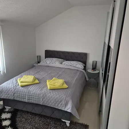 Apartman In *