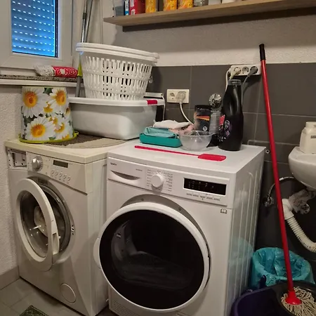 In アパート Bihać