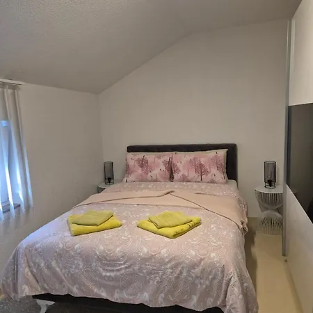 Apartman In *
