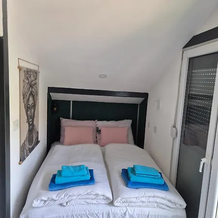 In Apartman